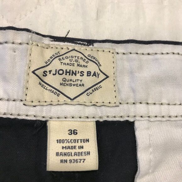 St John's Bay Legacy Flat Front dark blue shorts size 36 nwt - Picture 3 of 4